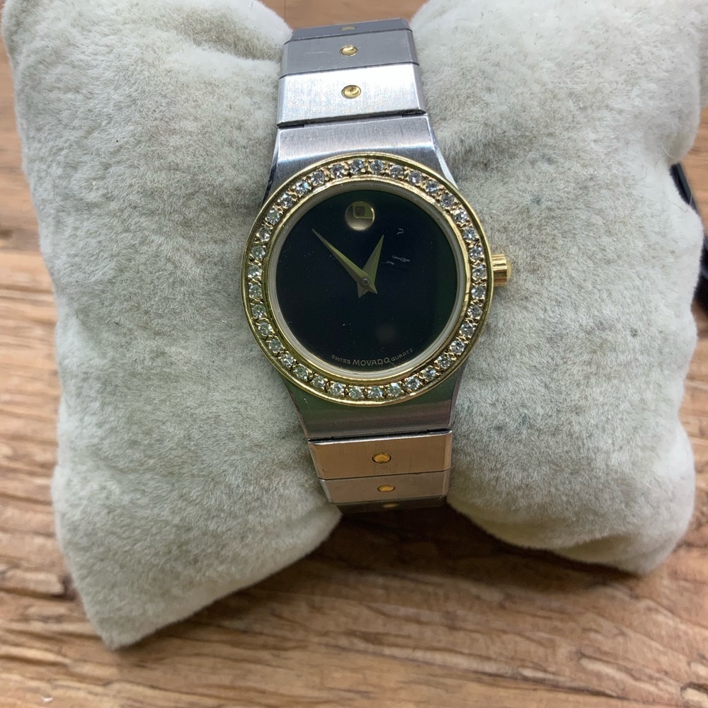 Movado Woman's Museum Two Tone Gold Silver Diamond Bezel Quartz Watch 85 A1 836L